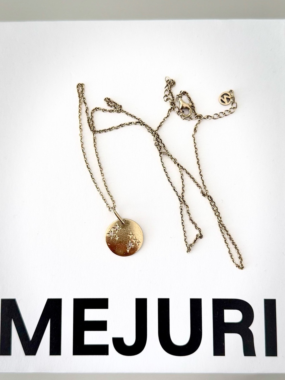 MEJURI ZODIAC PENDANT NECKLACE “GEMINI”